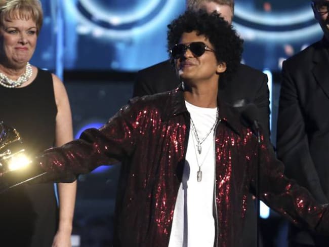 Bruno Mars se apunta oro en los Grammy