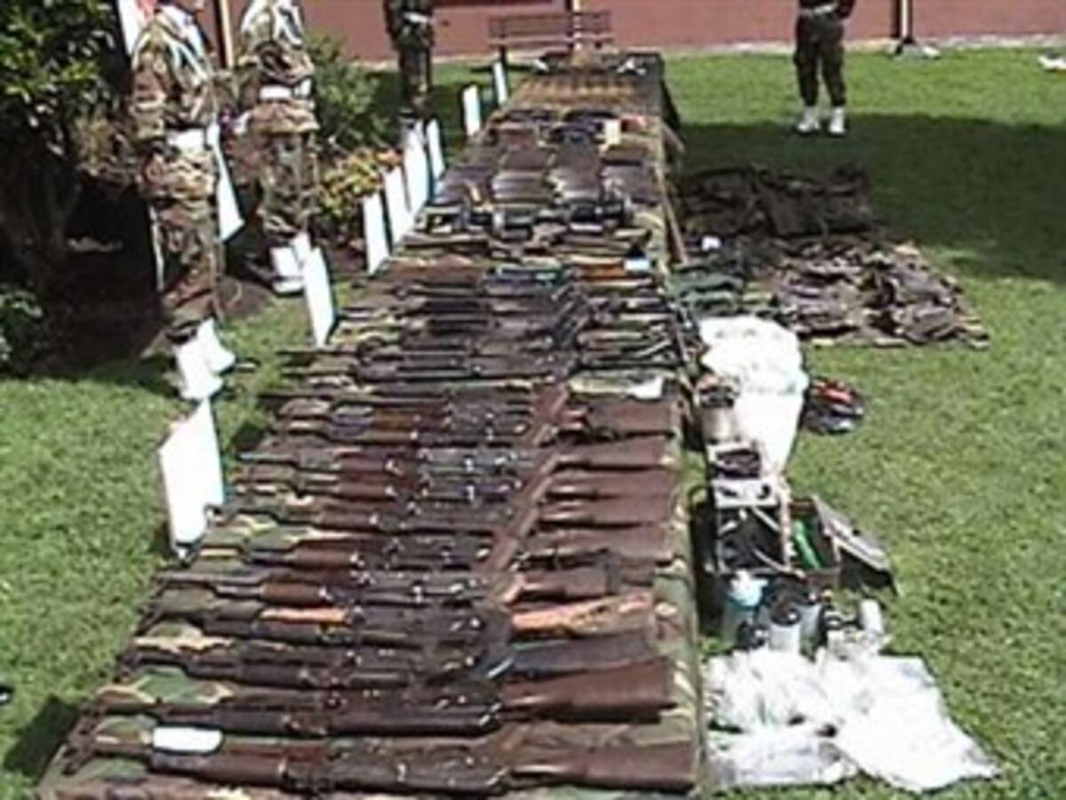 Impresionante material de guerra incautó el Ejército a la banda criminal de alias 'Cuchillo'