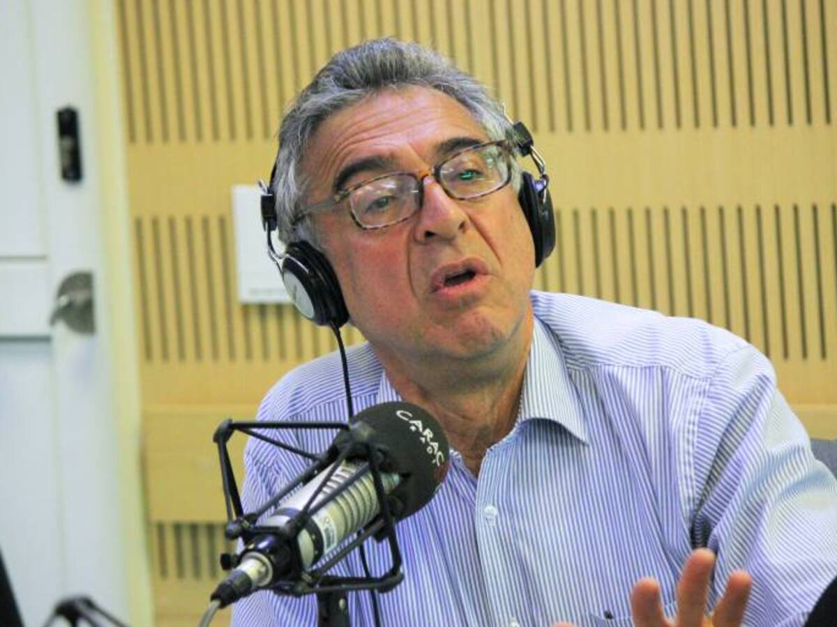 Santos debe construir una coalición vigorosa sin confundirla con mermelada: Orduz