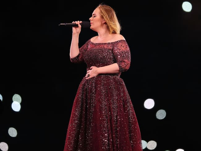 ¡Reapareció Adele! Sorprendió con nueva figura tras perder peso
