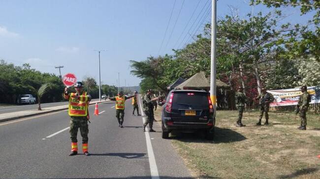Las autoridades refuerzan controles en las carreteras para evitar accidentes al finalizar el puente festivo