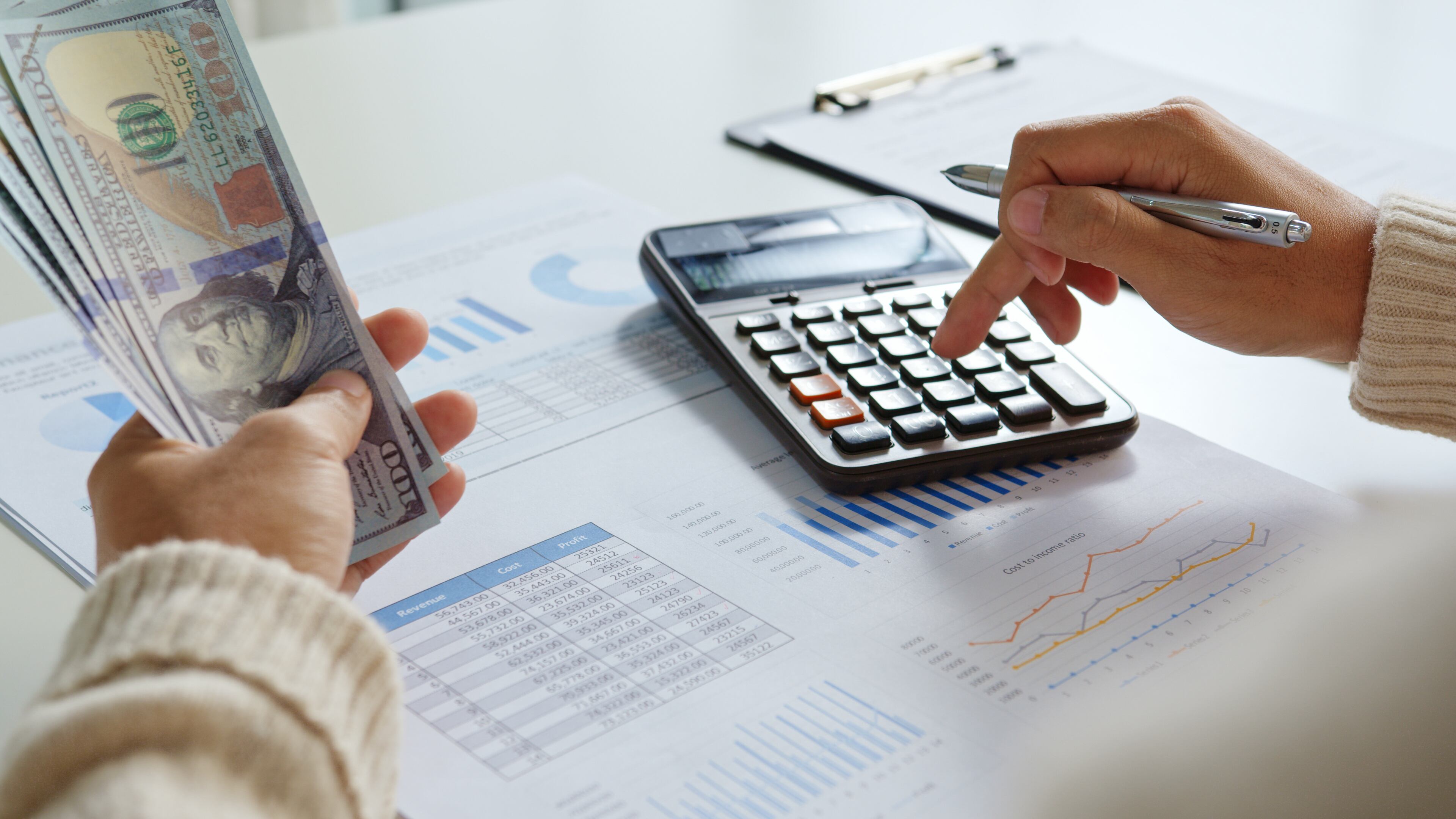 Inversión en dólares, imagen de referencia // GettyImages