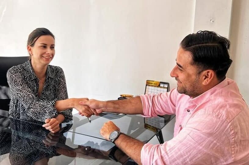 Gobernadora Matiz nombra a la nueva gerente de Indeportes Tolima. Foto: suministrada. 