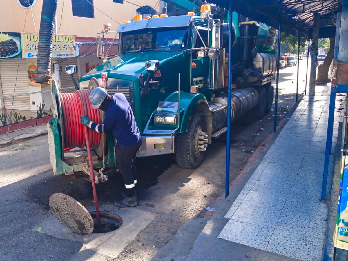 Con 480 acciones, Santa Marta refuerza redes de acueducto y alcantarillado tras las lluvias
