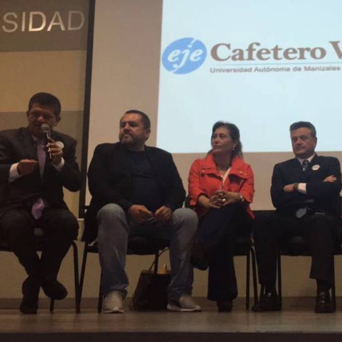 Congresistas caldenses dispuestos a colaborar con el Eje Cafetero Visible