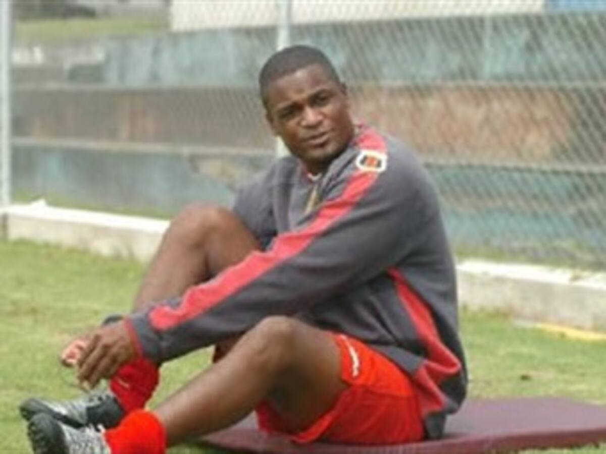 Leider Preciado y tres refuerzos más llegarón al América de Cali