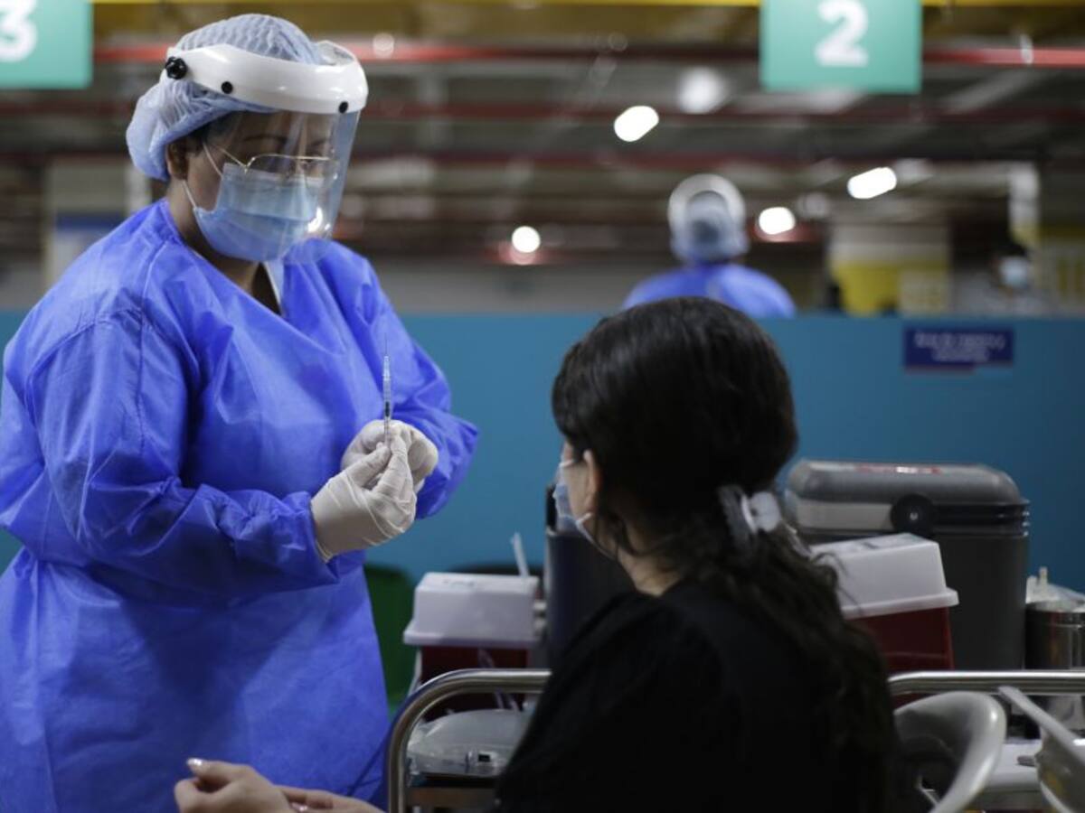 Colombia sumó 4 fallecidos y 264 nuevos casos por COVID-19 este sábado