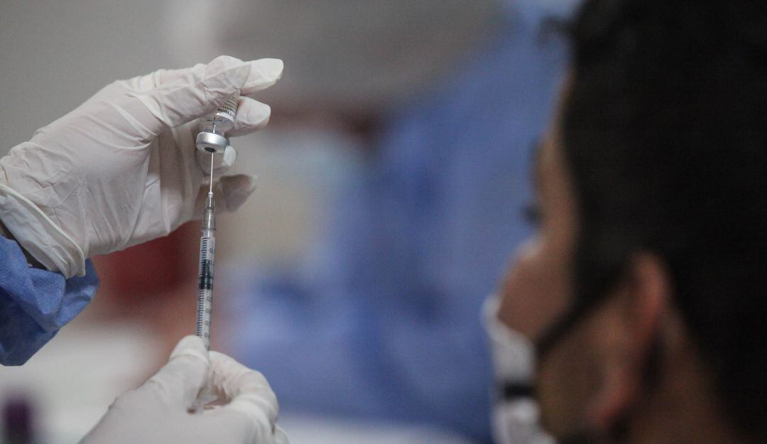 Vacunación contra la COVID-19