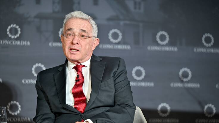 El peor escenario para Uribe sería una condena de 7 a 9 años con prisión domiciliaria: Bernate