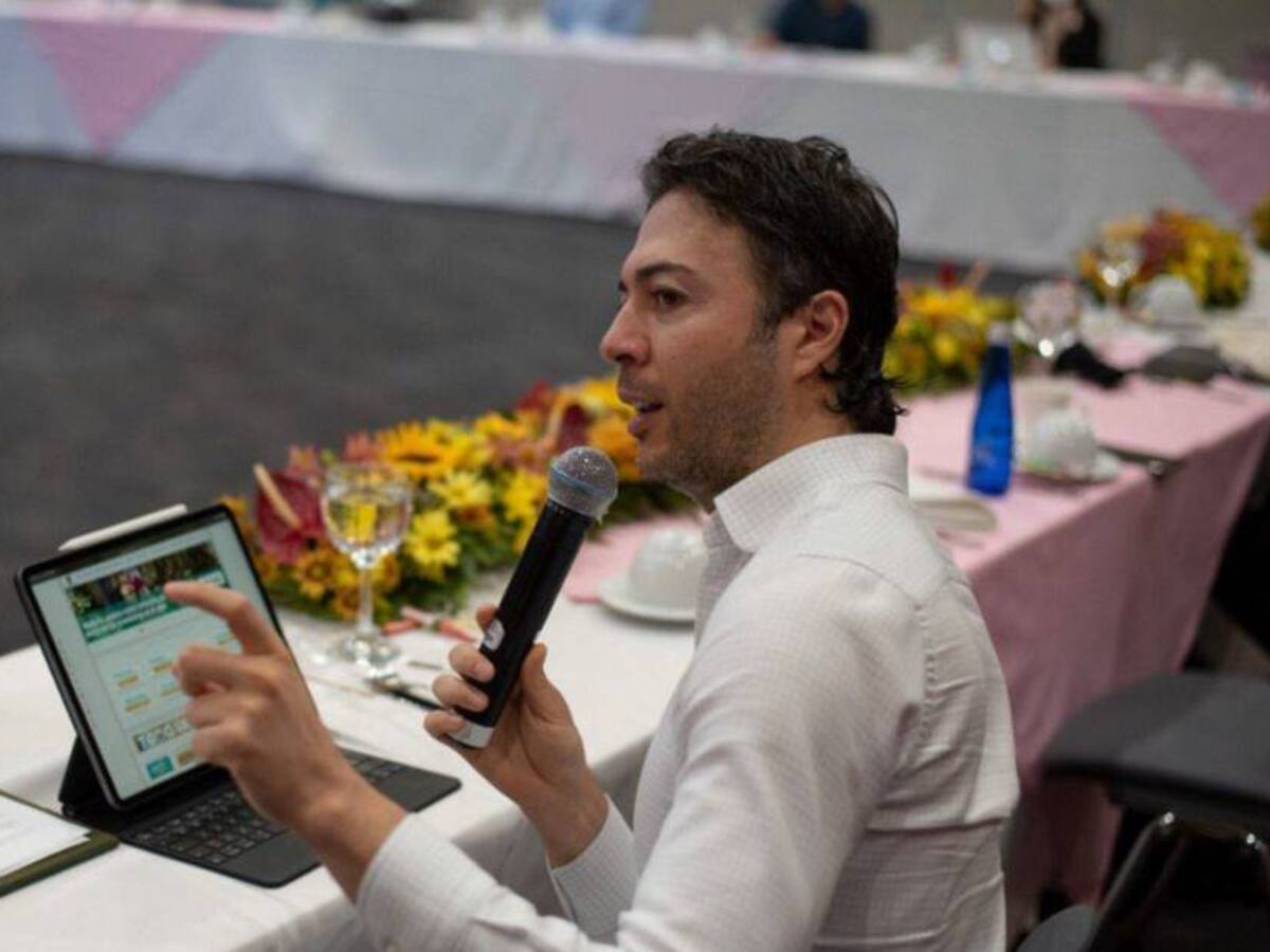 No hay toque de queda el 24 y 31, alcalde Quintero desmiente información falsa