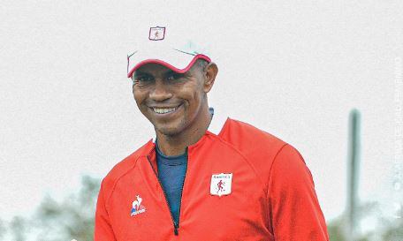 Entrenador del América de Cali femenino. / Foto: @AmericaCaliFem