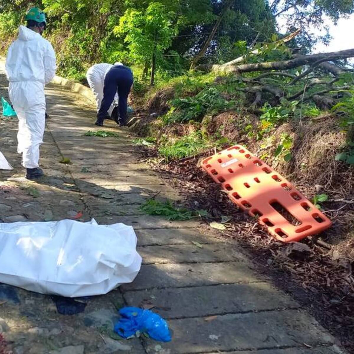 No para la conmoción en el Quindío encuentran dos cuerpos, amarrados, con disparos e incinerados