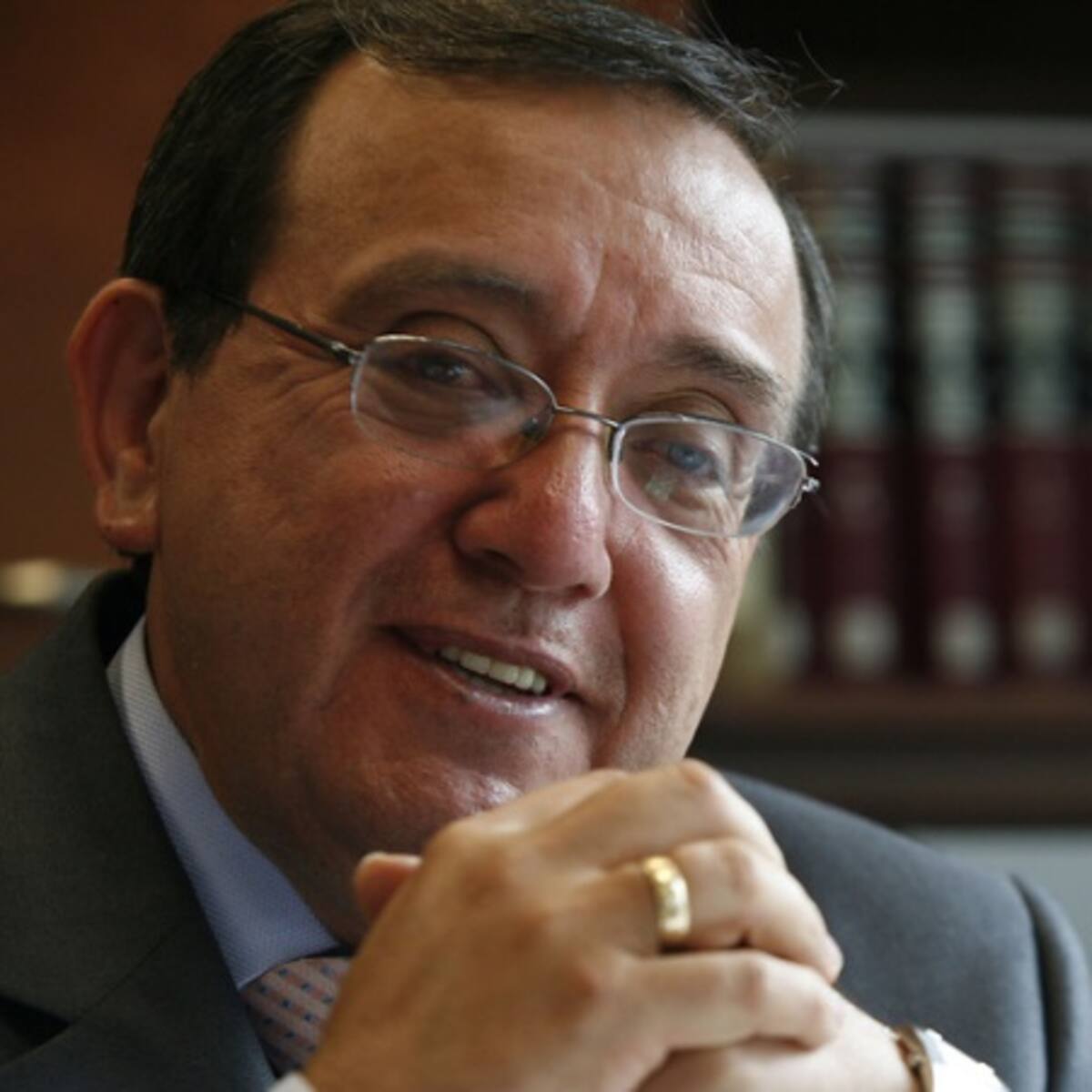 Molestia en el Gobierno, generada por largo viaje de magistrado ponente del plebiscito