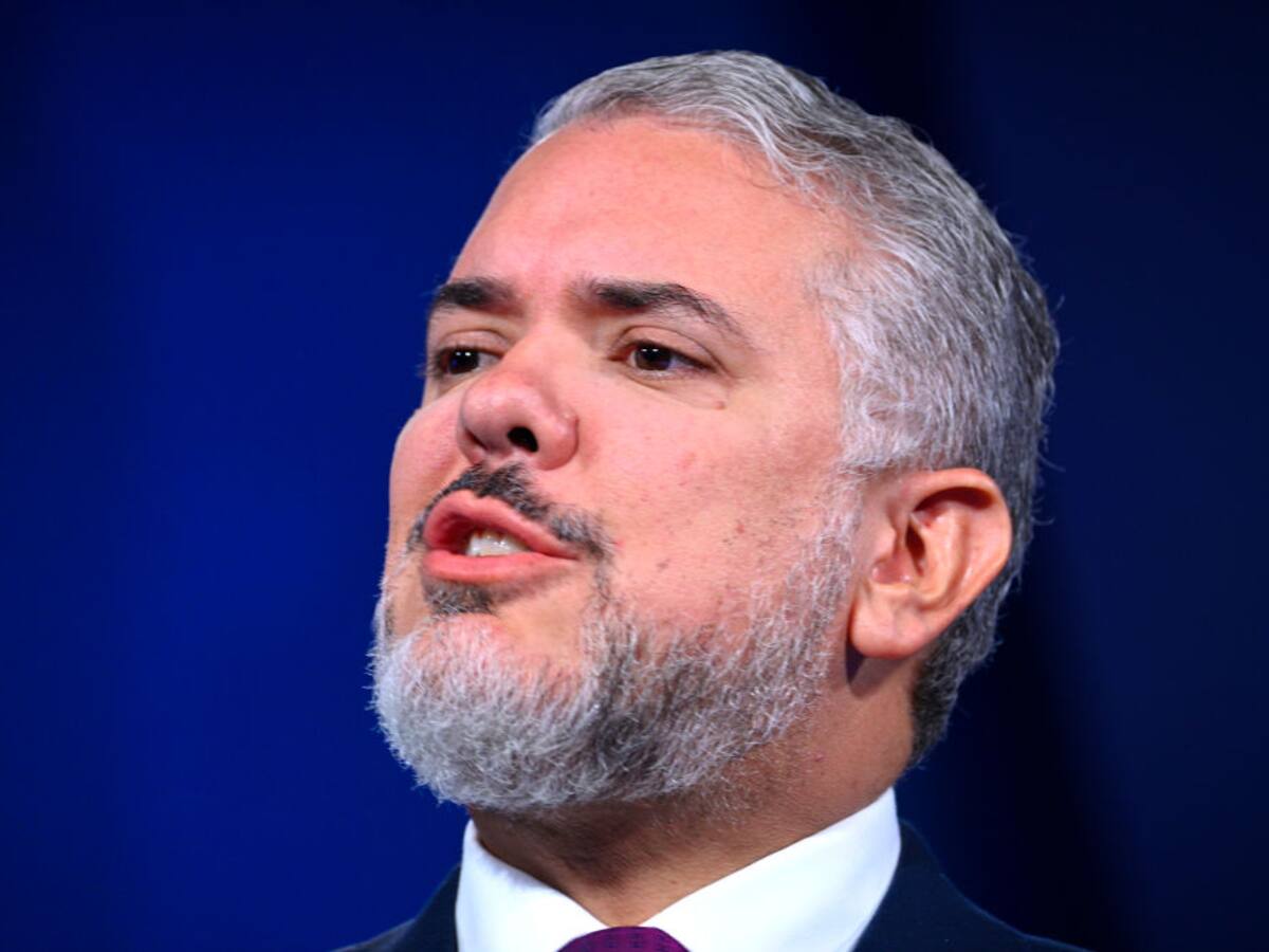 Expresidente Duque celebró la condena de alias 19, aplaudiendo la labor de la Fiscal