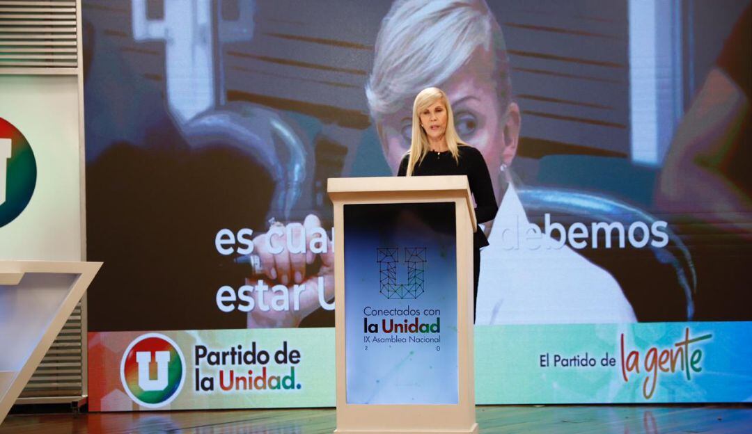 La directora de ese partido no cerró la puerta a una eventual consulta con otros sectores