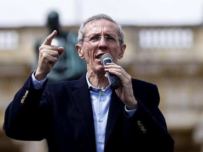 Hay cuatro personas en carrera para ser candidato presidencial del Partido Verde: Navarro