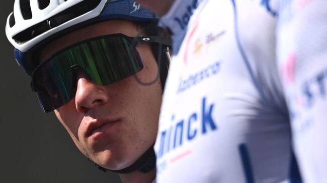 Remco Evenepoel antes de sufrir el trágico accidente que lo tuvo fuera de la competencia por nueve meses.