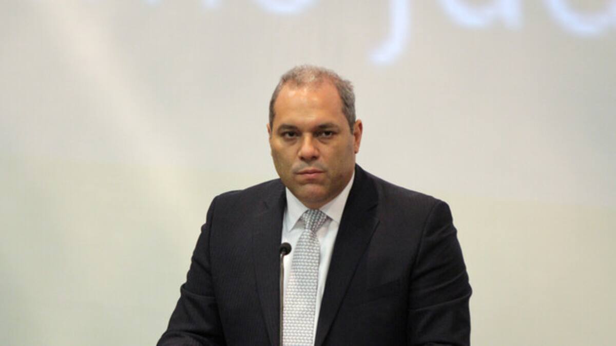 Hay corrupción en tarifas de energía por precios desiguales en el Caribe: senador Name