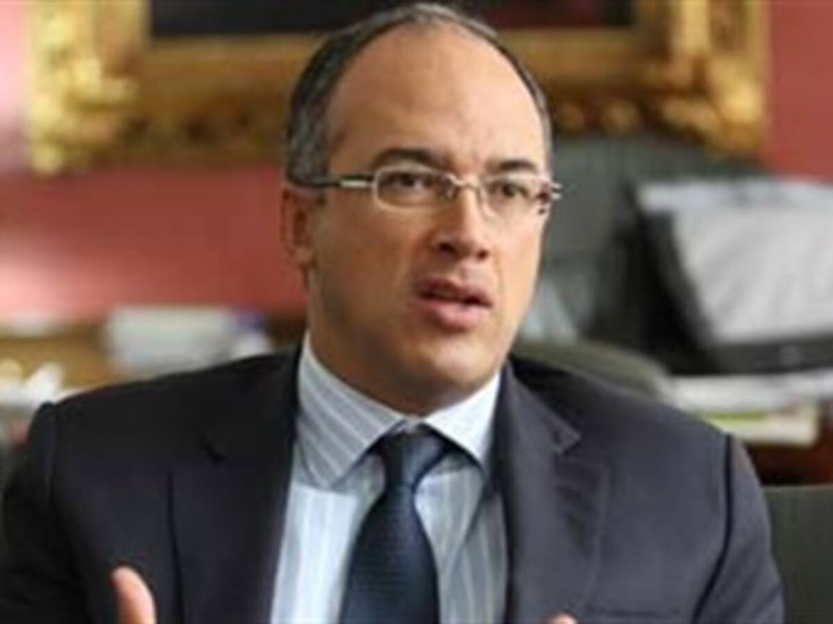 La economía colombiana 'prácticamente está volando': Ministro de Hacienda