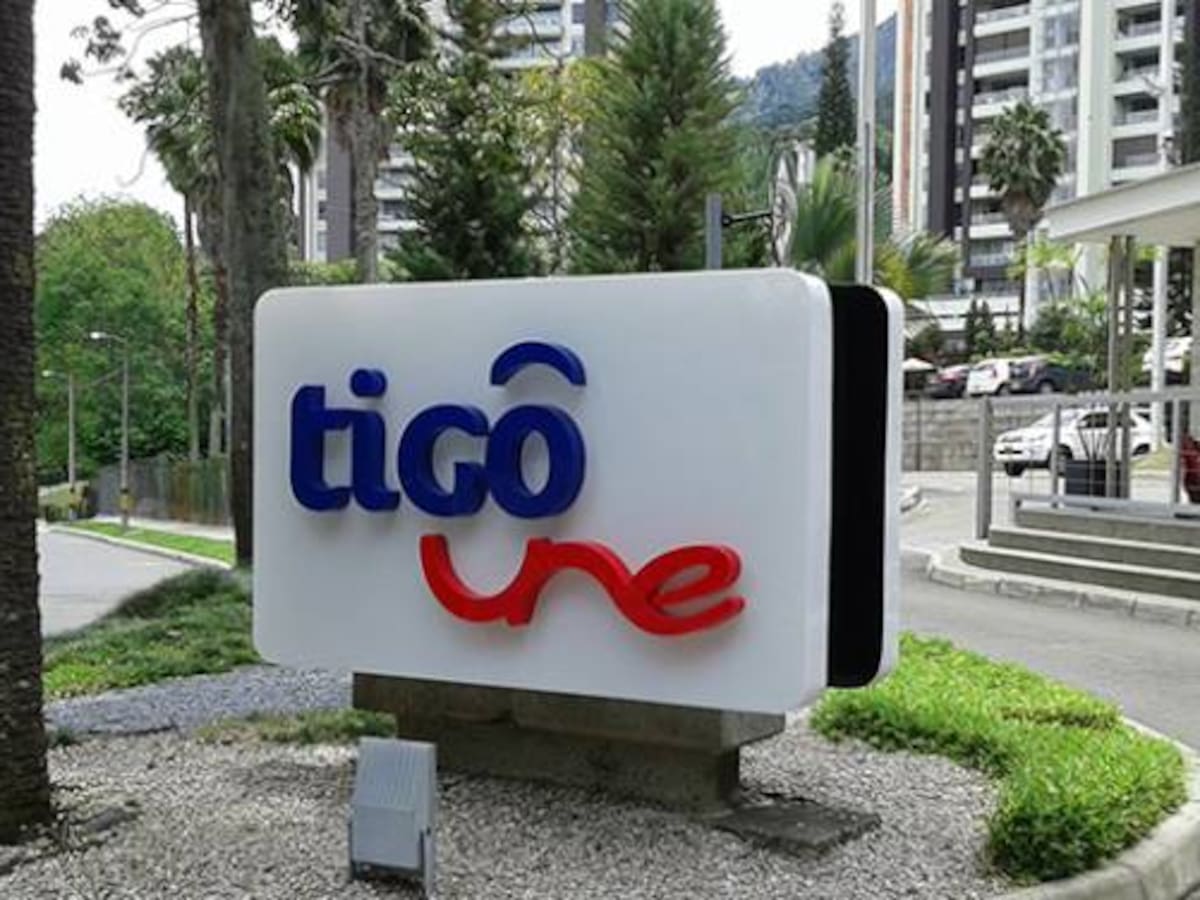 Alcalde de Barbosa hace llamado a Tigo-Une ante quejas en el servicio