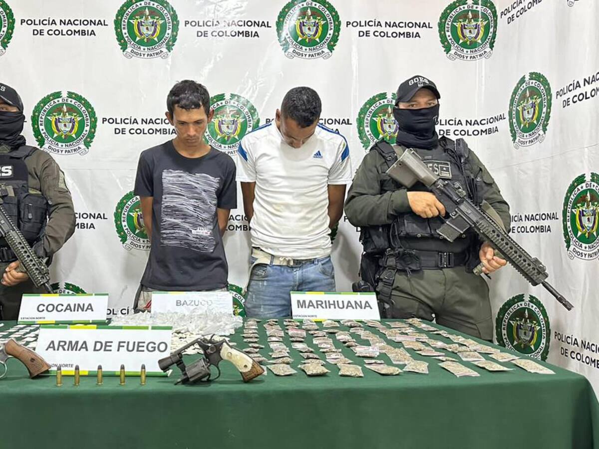 Dos hombres utilizaban un basurero para esconder cocaína que vendían en Bucaramanga
