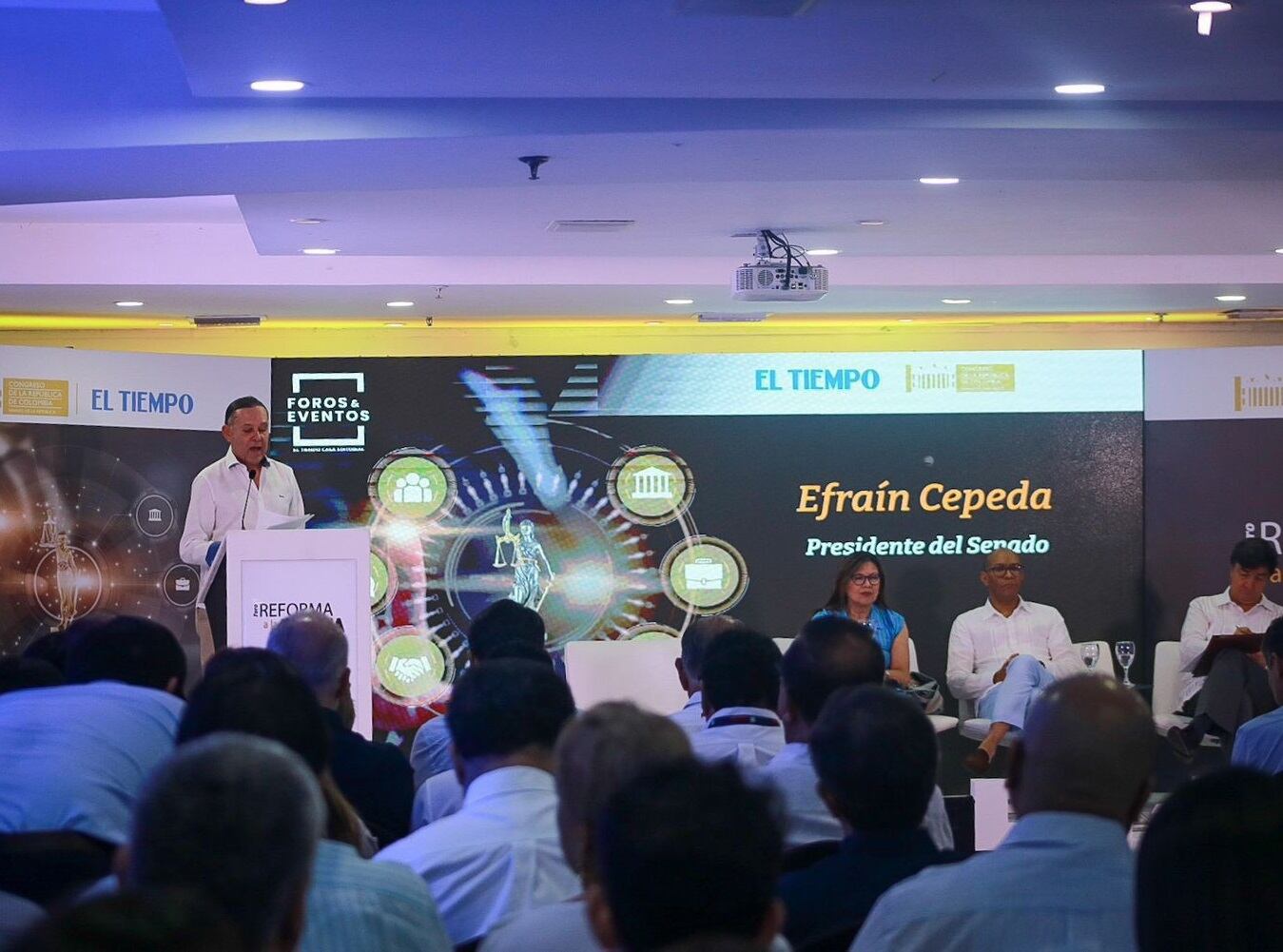 Foro sobre la Reforma a la Justicia. Foto: tomada de las redes sociales del senador Efraín Cepeda.