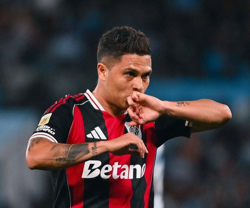 Juan Fernando Quintero jugador de River Plate, en los octavos de final de la Liga Argentina en el Clausura 2025 / @riverplate
