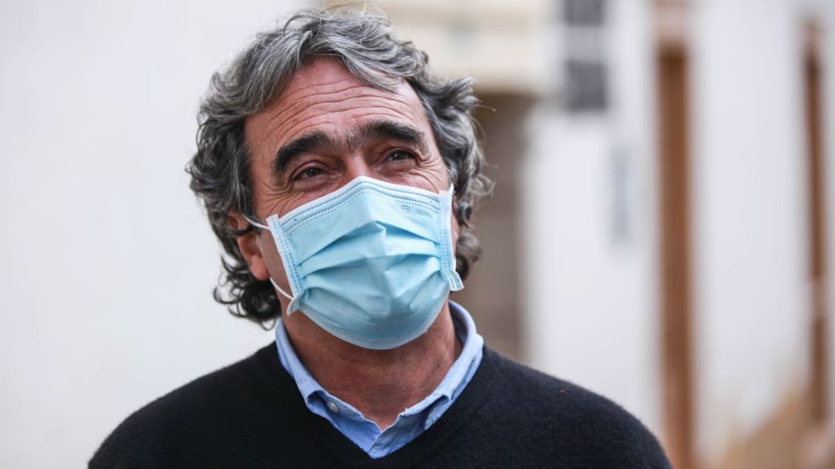 Fajardo convoca a precandidatos de centro a un acuerdo para presidenciales