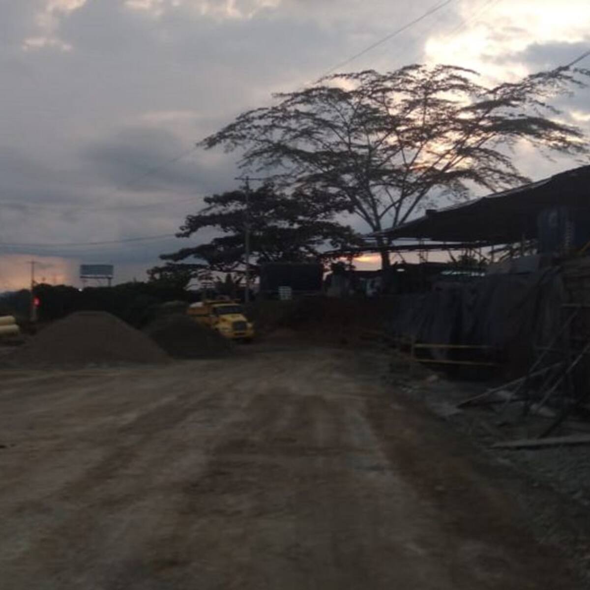 Adjudicación de proyecto vías verdes y avance de dobles calzadas en Quindío