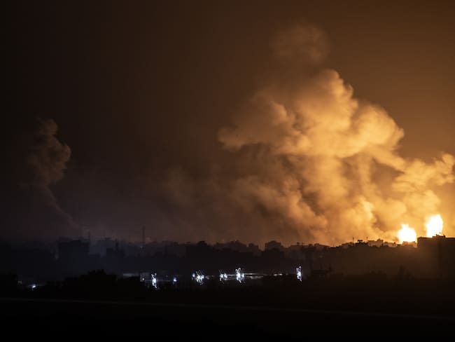 Ciudad de Sderot mientras continúan los ataques aéreos israelíes en Sderot, Israel, el 5 de noviembre de 2023. (Foto de Mostafa Alkharouf/Anadolu vía Getty Images)