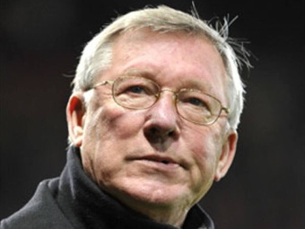 Alex Ferguson: "Quiero que Van Persie debute en la primera fecha"