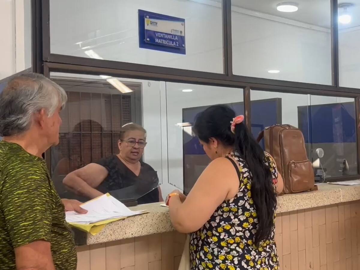 Descuentos a morosos por multas de tránsito en Floridablanca