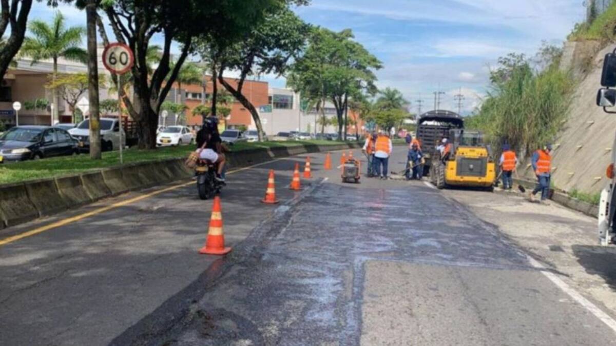 Iniciaron los trabajos de reparación de la avenida 30 de agosto en Pereira