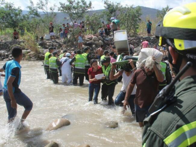 Miles de colombianos regresaron al país al ser expulsados de Venezuela