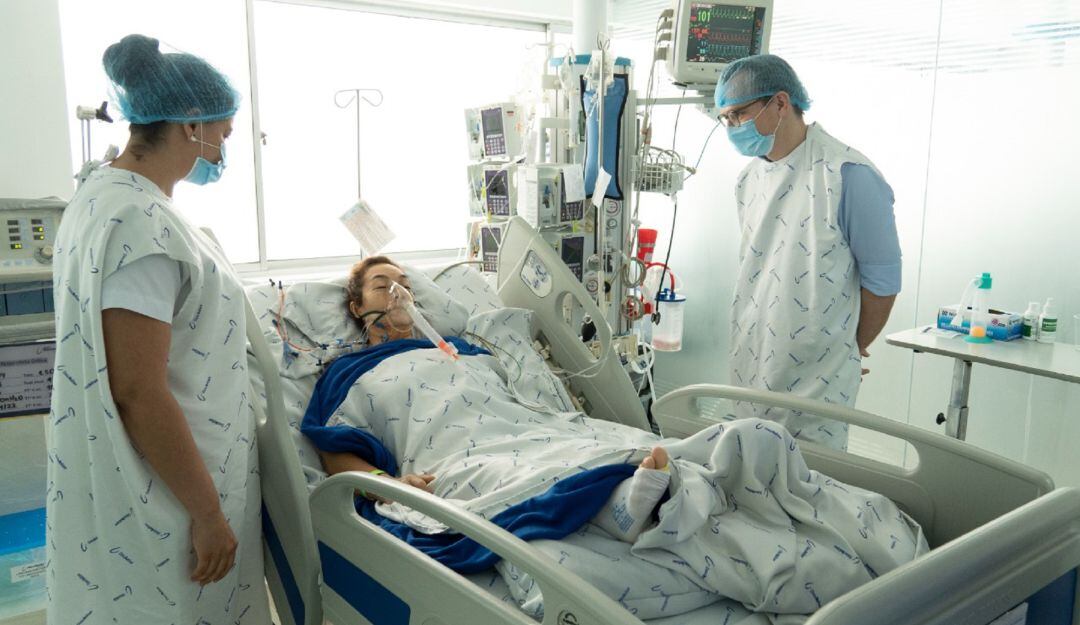 Tres pacientes, dos mujeres y un hombre, hoy se recuperan satisfactoriamente de esta innovadora y compleja cirugía.