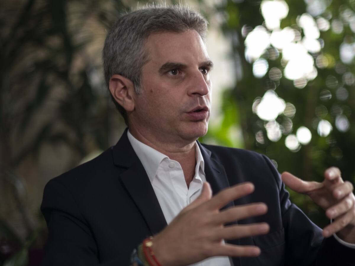 MinAmbiente: Elección de Molano como director de Parques Nacionales es mía