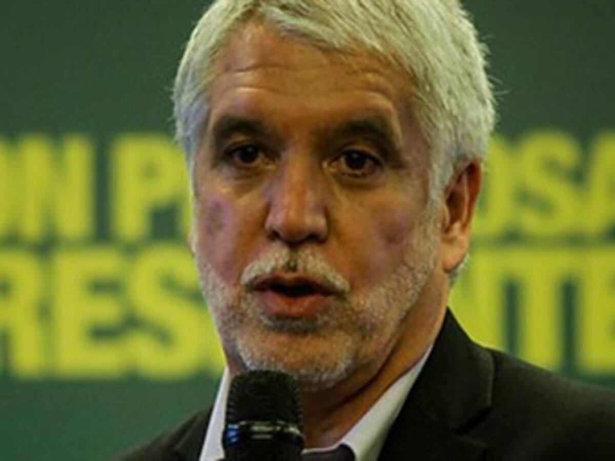 "Tregua de las Farc tiene propósitos políticos" Enrique Peñalosa