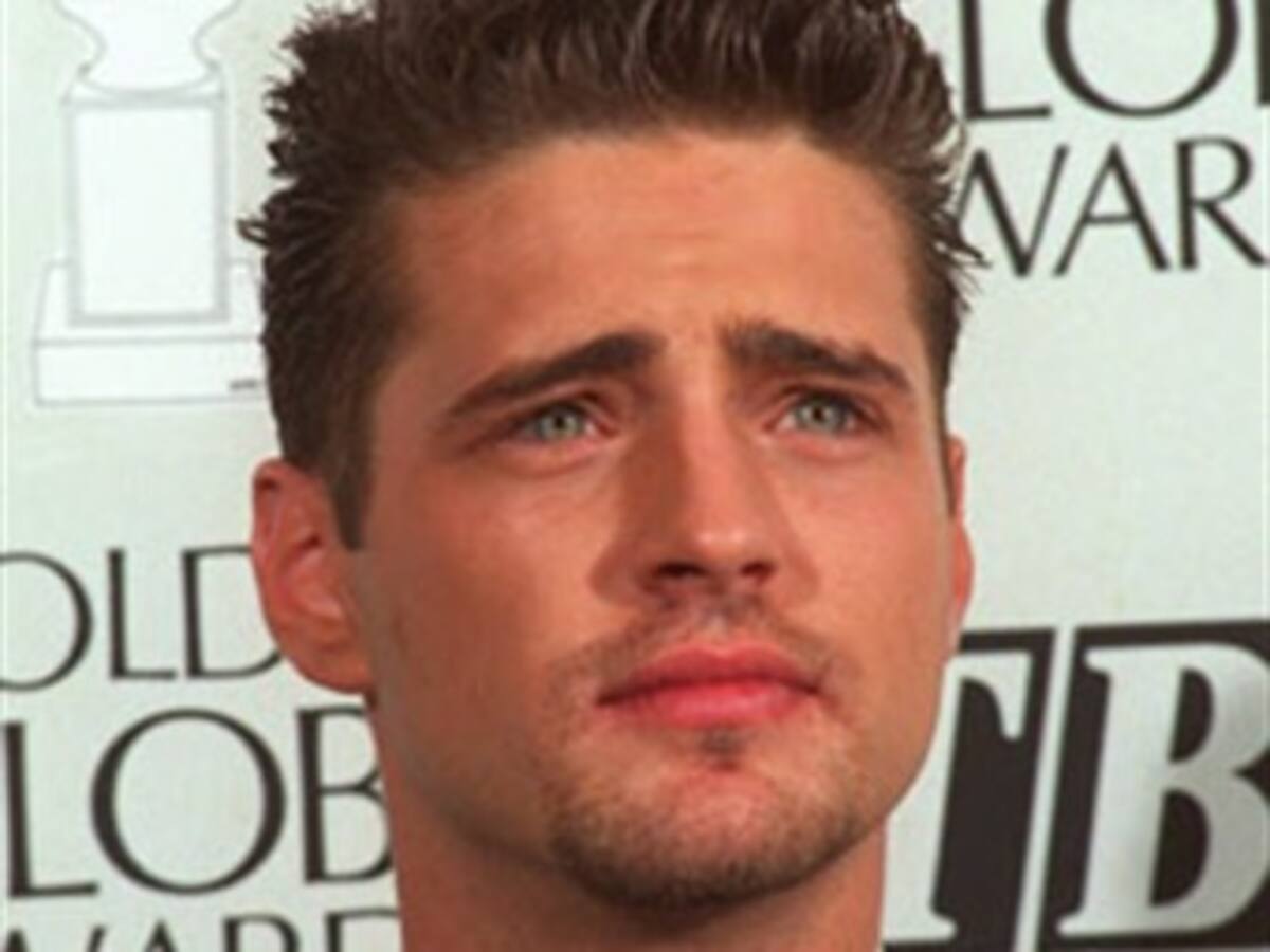 Jason Priestley entierra a Brandon en Cannes y resucita como 'Call me Fitz'