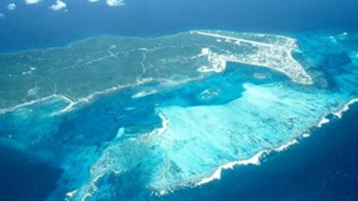 Santos llega a San Andrés luego de comunicar estrategia ante fallo de la Haya