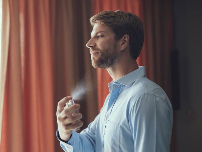 ¿Quiere que el perfume le dure todo el día? Este es el sencillo truco // Referencia: Getty Images