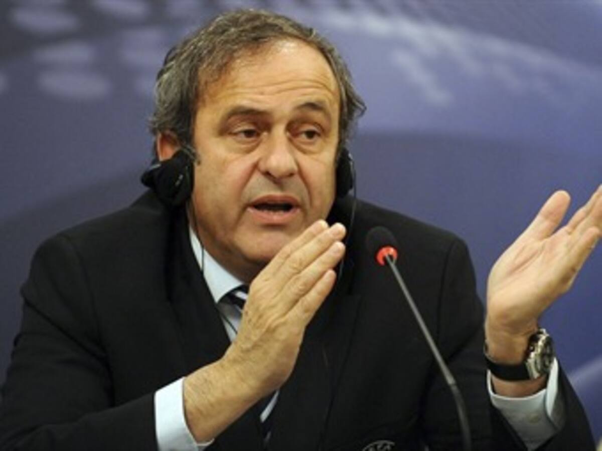 Platini rechaza el uso del "ojo de halcón" en el fútbol