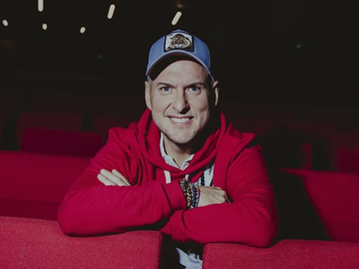 Andrés Parra anuncia en 10AM su regreso a las tablas con un Stand-up Comedy para este 2024