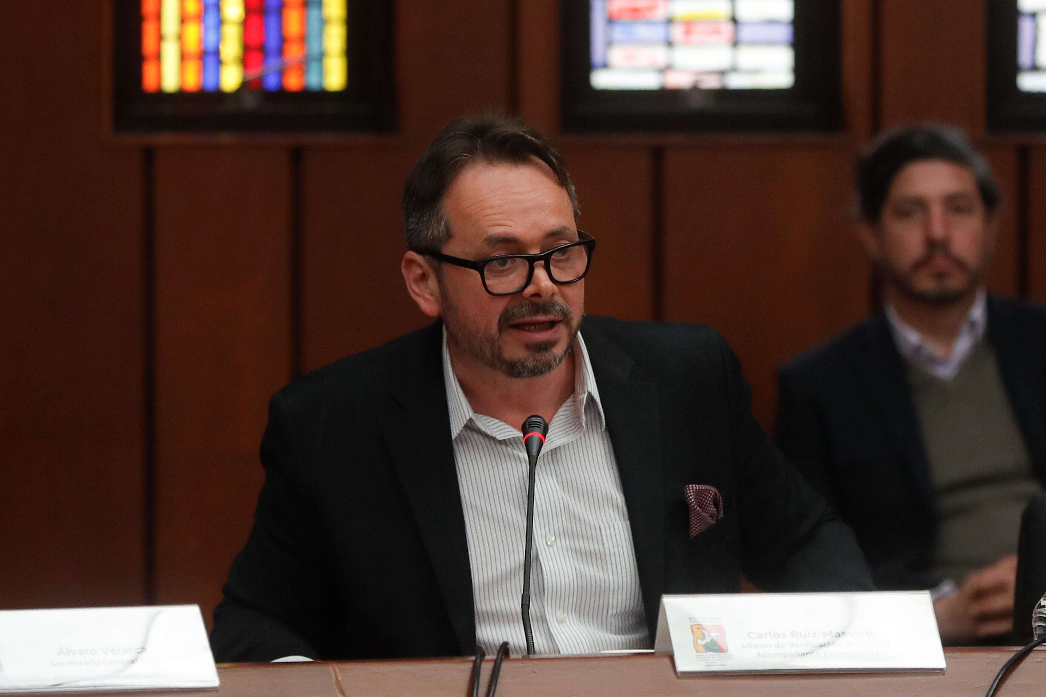 El jefe de la Misión de Verificación de las Naciones Unidas en Colombia, Carlos Ruiz Massieu, habla en la clausura del quinto Ciclo de la Mesa de Diálogos de Paz entre el Gobierno de Colombia y el Ejército de Liberación Nacional-ELN.    
 EFE/ Isaac Esquivel