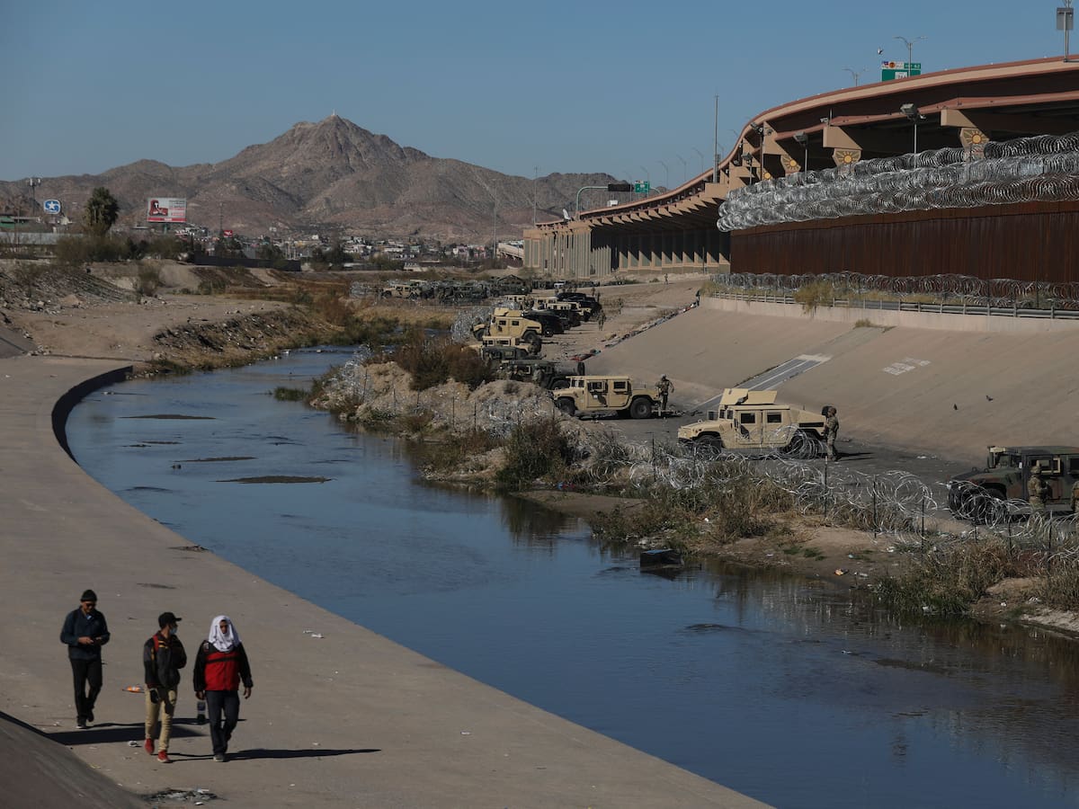 Defensoría coordina ayuda a mujer que perdió sus dos hijos en Río Bravo