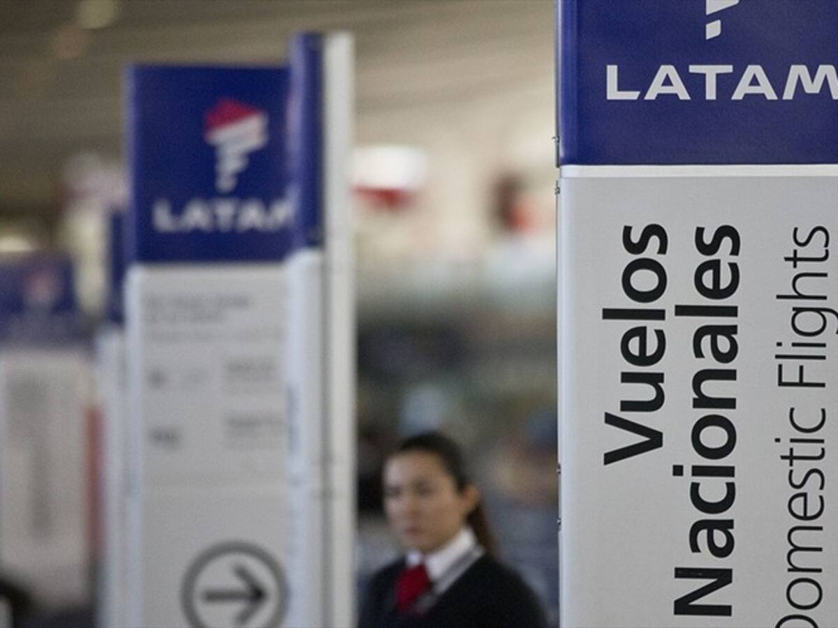 LATAM Airlines insta a las autoridades a proteger a consumidores ante huelga en Migración