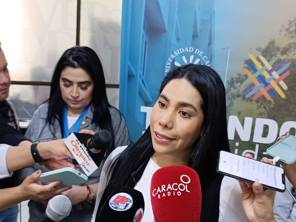 “El reto es alcanzar 5.000 estudiantes en la facultad de IA en Caldas”: Carina Murcia, ministra TIC