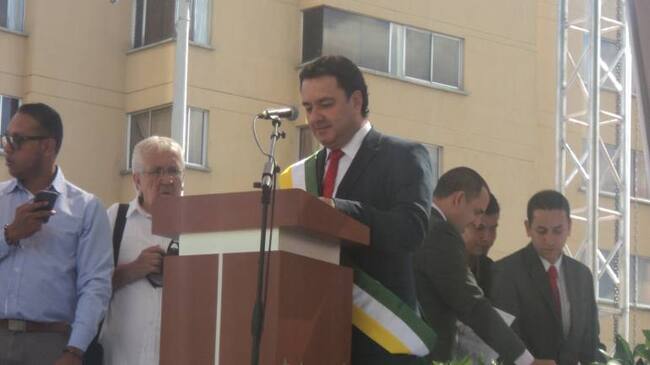 En la plaza de Bolívar de Armenia se cumplió la posesión del alcalde de la capital del Quindío