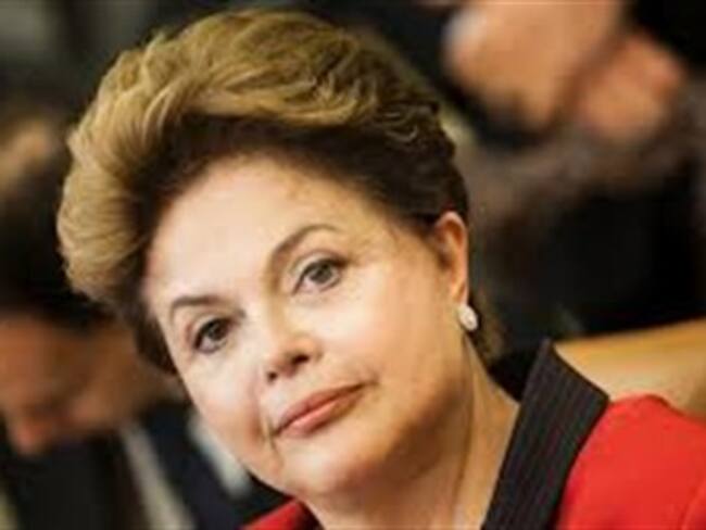 Rousseff descarta acometer una reforma ministerial por las protestas