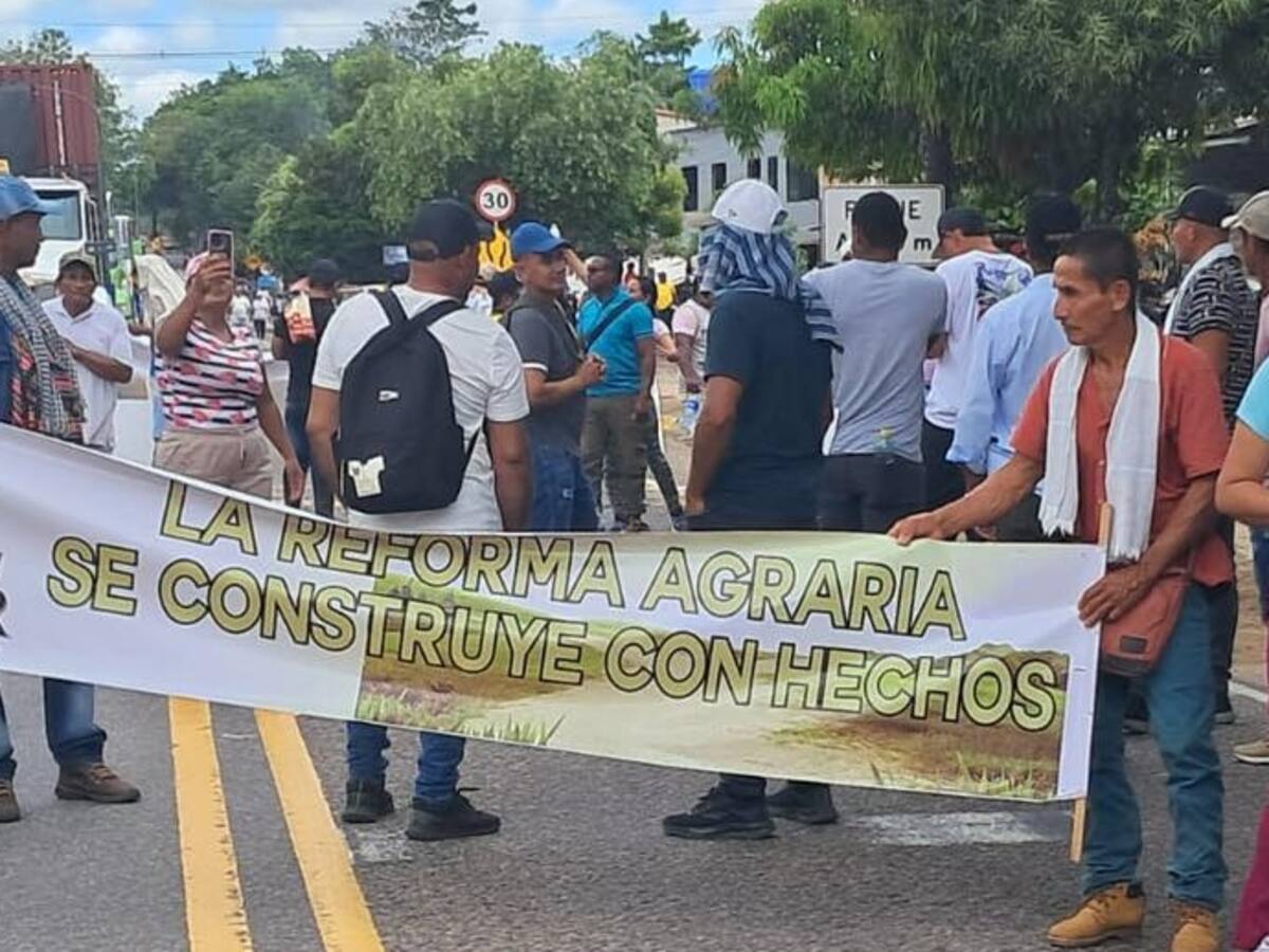 Santander: Cierres en Troncal del Magdalena Medio por protesta contra la Agencia Nacional de Tierras