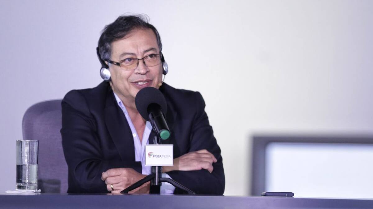 Gustavo Petro se comunicó con Venezuela para “abrir las fronteras"